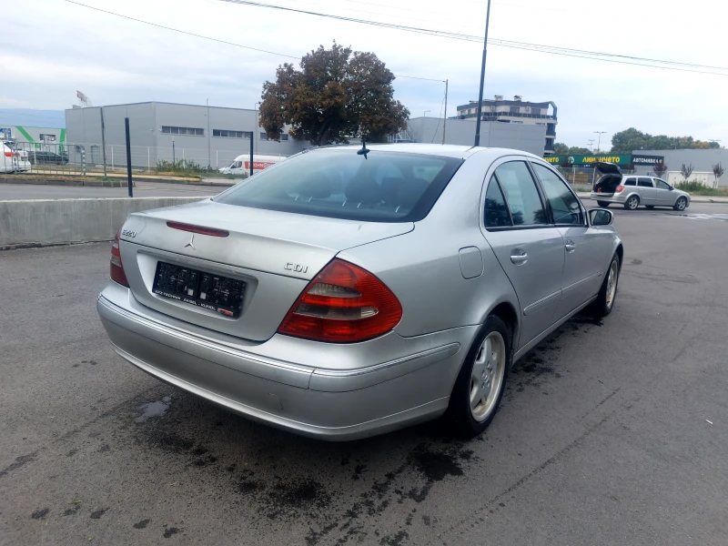 Mercedes-Benz E 220 Е220 cdi автомат , снимка 3 - Автомобили и джипове - 47429290