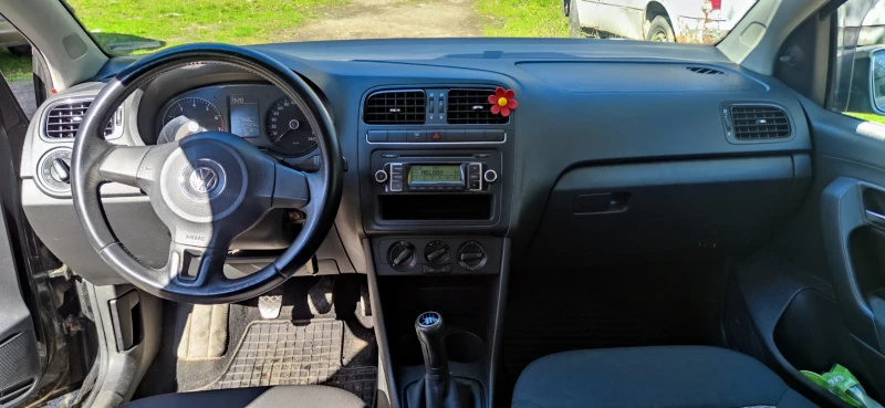 VW Polo, снимка 10 - Автомобили и джипове - 47921430