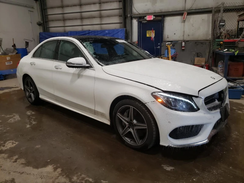 Mercedes-Benz C 300 4MATIC* AMG-Pack* Full LED* Keyless* Подгрев* , снимка 4 - Автомобили и джипове - 48616030