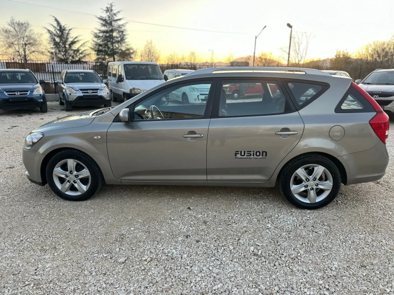 Kia Ceed 1.6//FACELIFT//189000KM, снимка 2 - Автомобили и джипове - 48731385