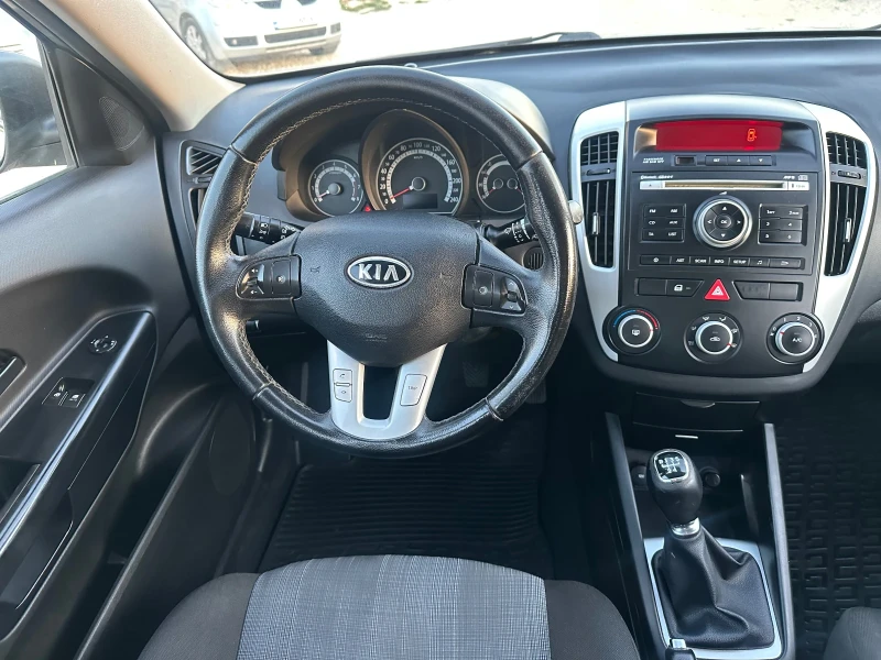 Kia Ceed 1.6//FACELIFT//189000KM, снимка 11 - Автомобили и джипове - 48731385