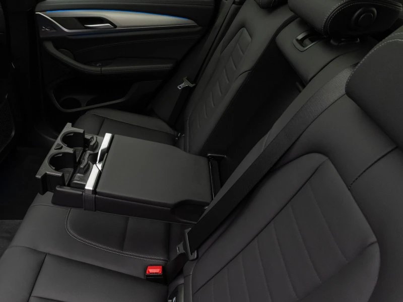 BMW iX3 IMPRESSIVE/286HP/PANO/360/HUD/CARPLAY/AMBI/125f, снимка 16 - Автомобили и джипове - 50576500