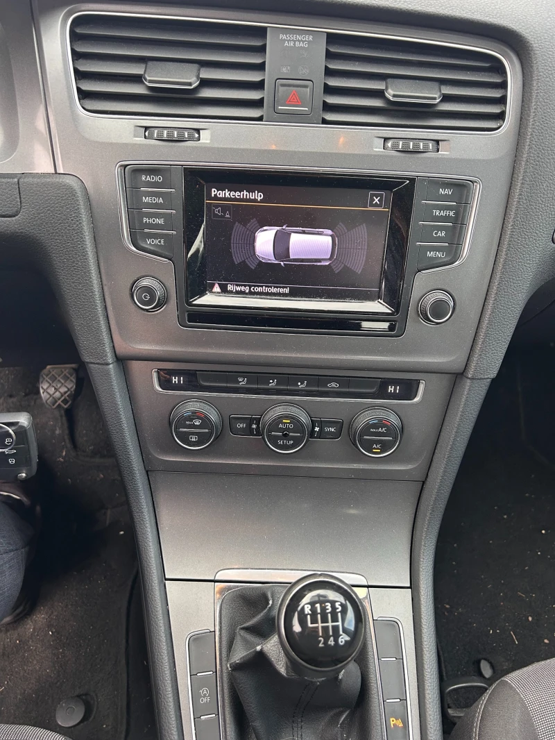 VW Golf 1.6TDI NAVI EURO 5, снимка 12 - Автомобили и джипове - 52037189