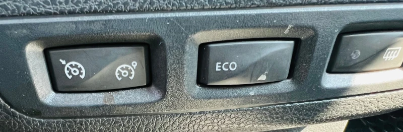 Dacia Lodgy 1.6 GAS, снимка 9 - Автомобили и джипове - 52529487