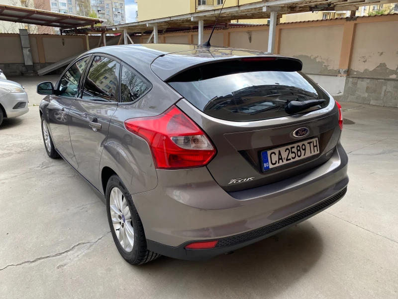 Ford Focus 1.0i EcoBoost, снимка 5 - Автомобили и джипове - 52698982