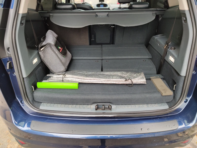 Ford C-max Grand, снимка 7 - Автомобили и джипове - 52847570