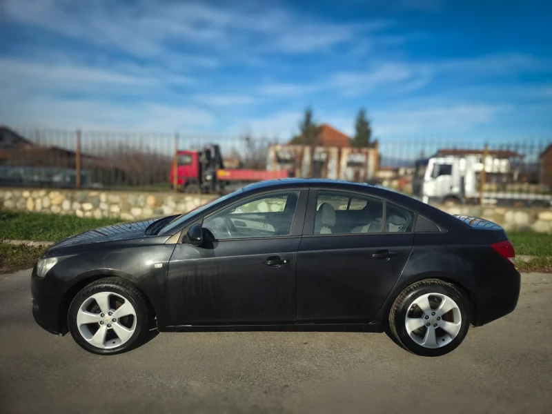 Chevrolet Cruze Газ/Бензин, снимка 7 - Автомобили и джипове - 52903120