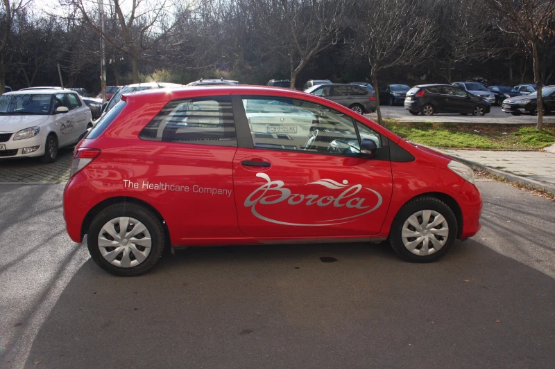 Toyota Yaris Товарен, снимка 5 - Автомобили и джипове - 53426958