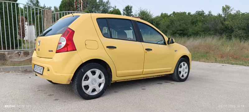 Dacia Sandero 1/4, снимка 12 - Автомобили и джипове - 53218395