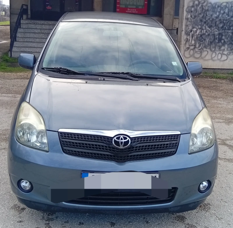 Toyota Corolla verso 2.0D4D, снимка 11 - Автомобили и джипове - 53478550