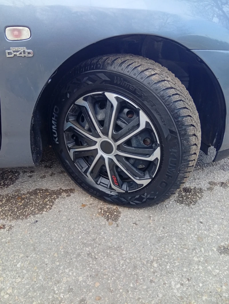 Toyota Corolla verso 2.0D4D, снимка 14 - Автомобили и джипове - 53478550