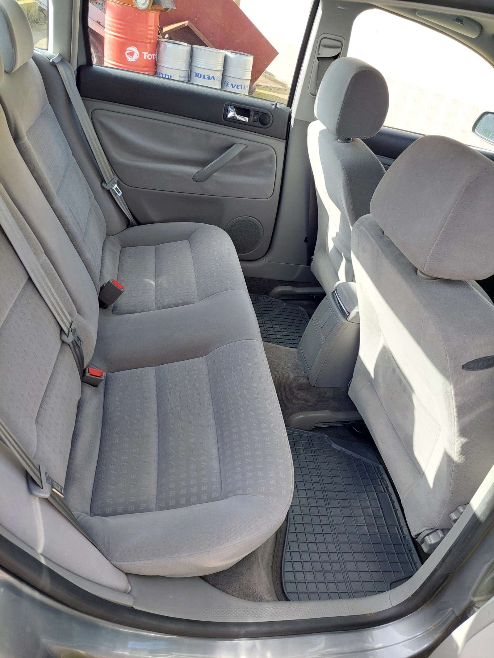 VW Passat 1, 9 TDI - 101 - Klimatron | Mobile.bg — изображение 11