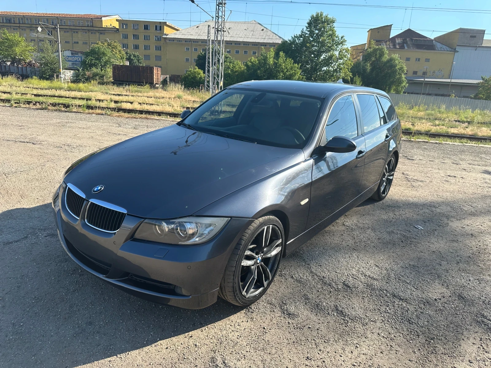 BMW 320  - изображение 4