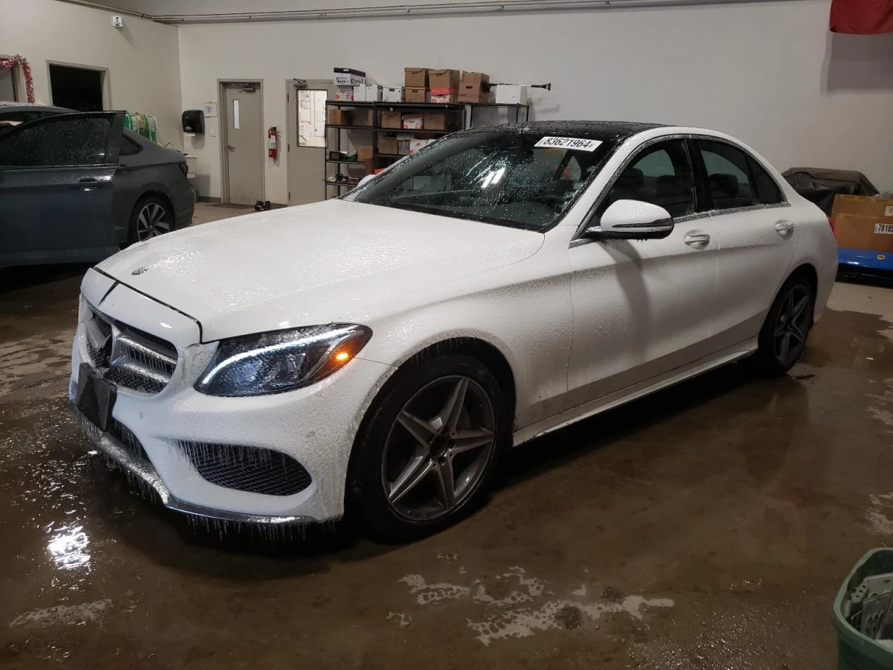 Mercedes-Benz C 300 4MATIC* AMG-Pack* Full LED* Keyless* Подгрев*  - [1] 