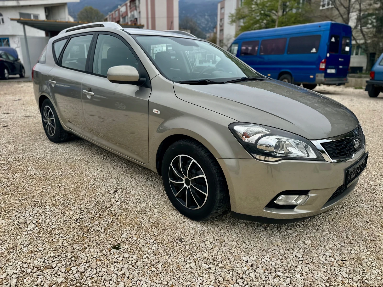 Kia Ceed 1.6//FACELIFT//189000KM - изображение 7