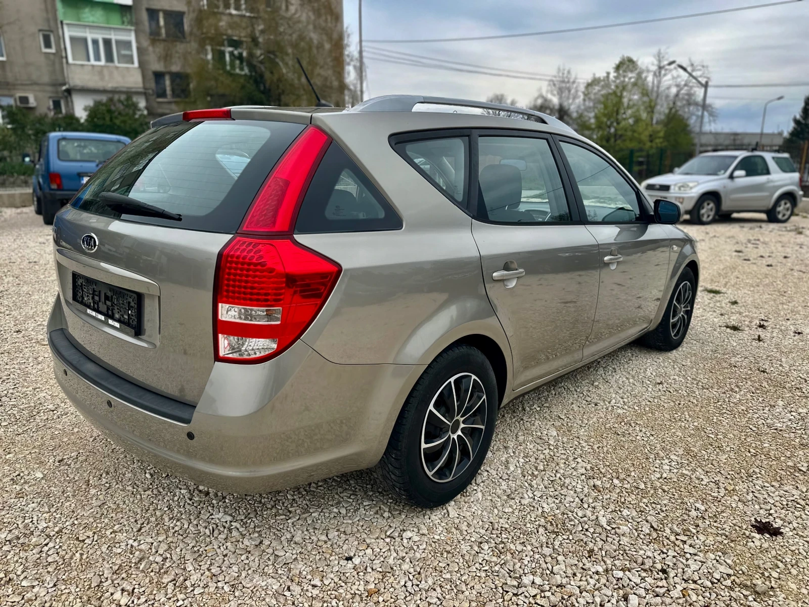Kia Ceed 1.6//FACELIFT//189000KM - изображение 5