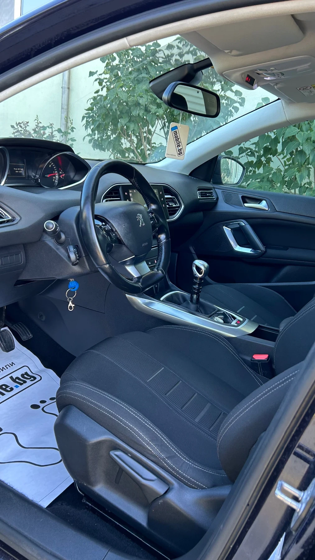 Peugeot 308 1.6 Blue HDI ALLURE - изображение 8