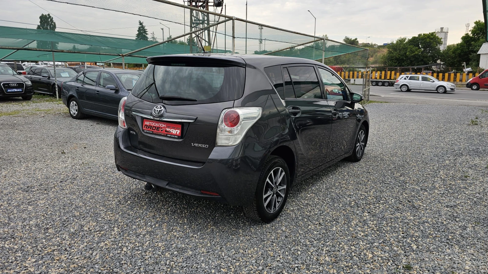Toyota Verso  2.0D 7местна 6ск. - изображение 5