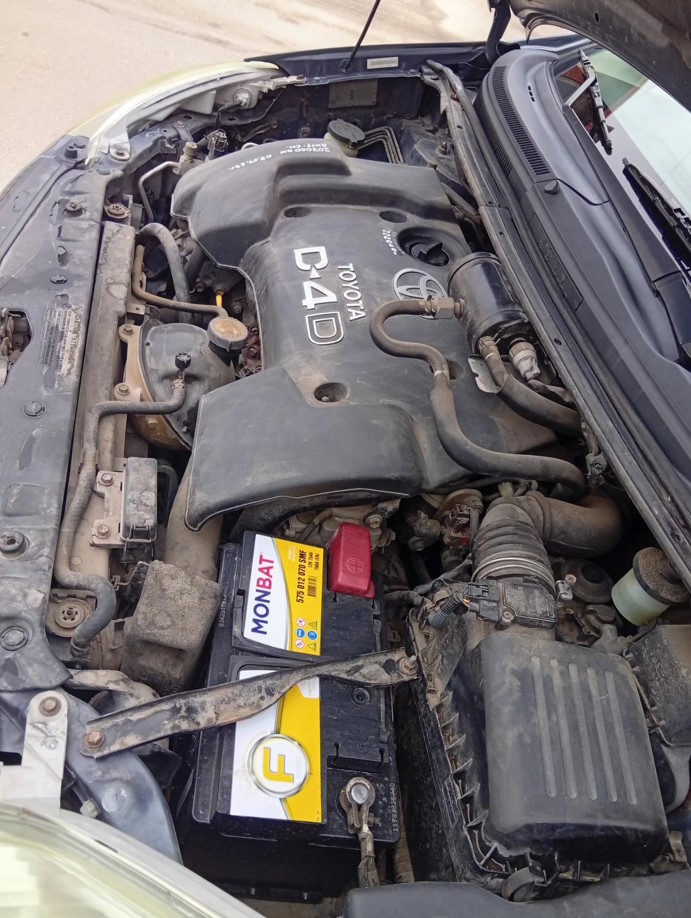 Toyota Corolla verso 2.0D4D - изображение 3