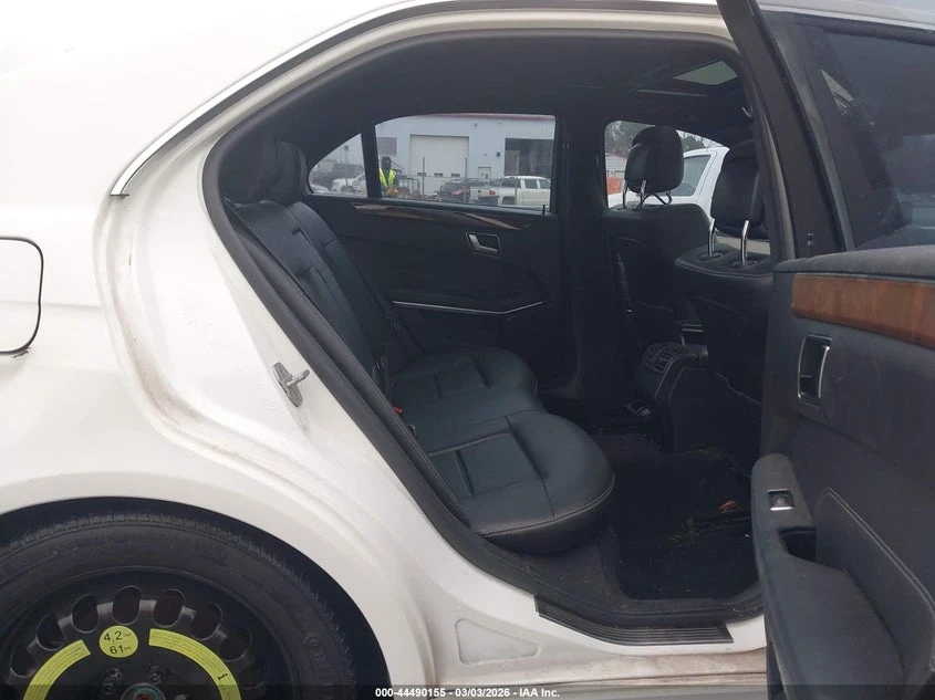 Mercedes-Benz E 350, снимка 9 - Автомобили и джипове - 53825771