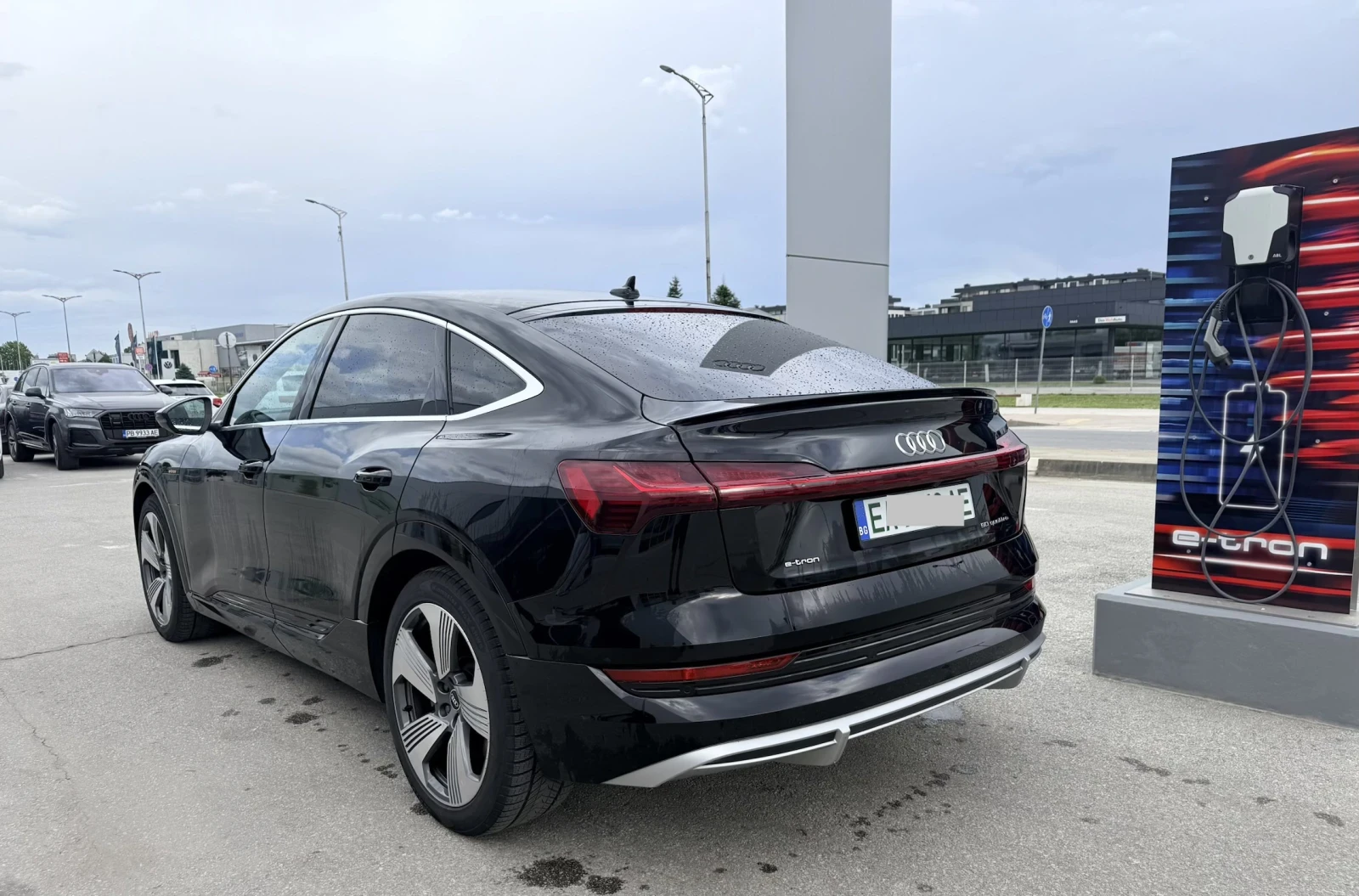 Audi E-Tron 50 S Sportback, снимка 7 - Автомобили и джипове - 54576365