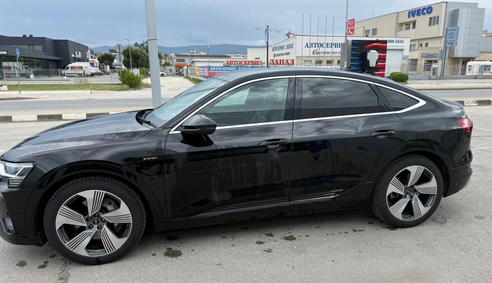 Audi E-Tron 50 S Sportback, снимка 6 - Автомобили и джипове - 54576365