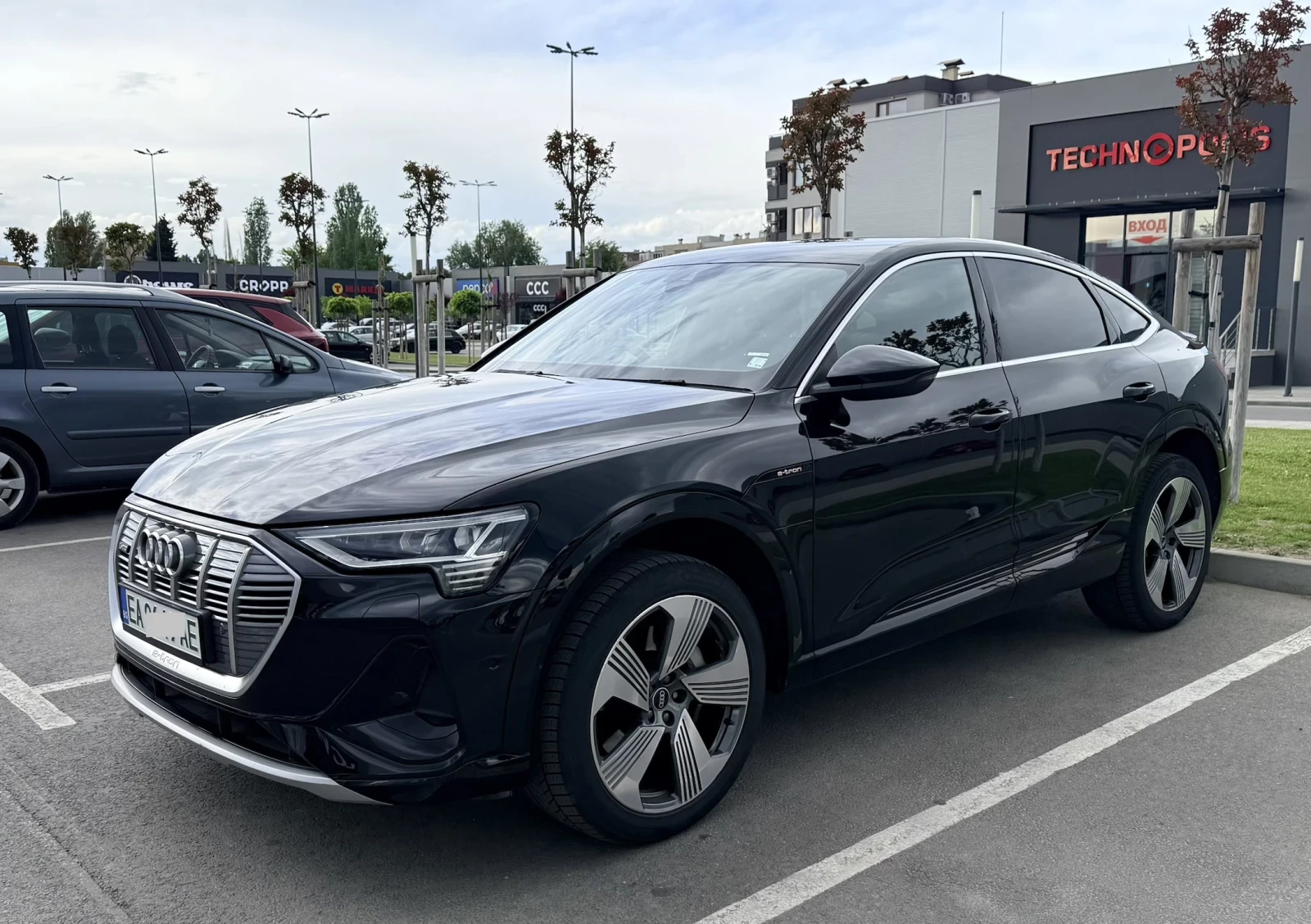 Audi E-Tron 50 S Sportback, снимка 16 - Автомобили и джипове - 54576365