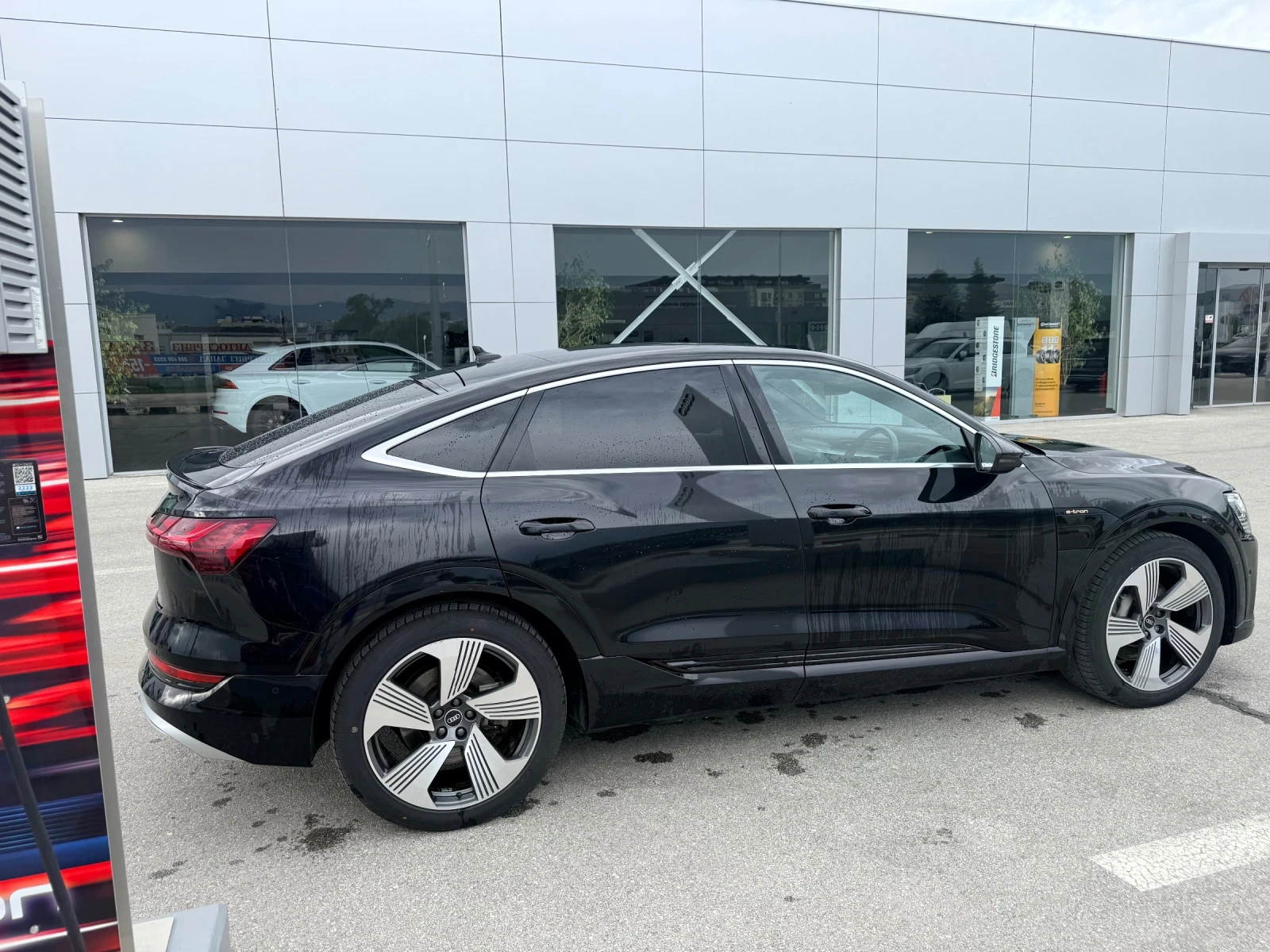 Audi E-Tron 50 S Sportback, снимка 3 - Автомобили и джипове - 54576365