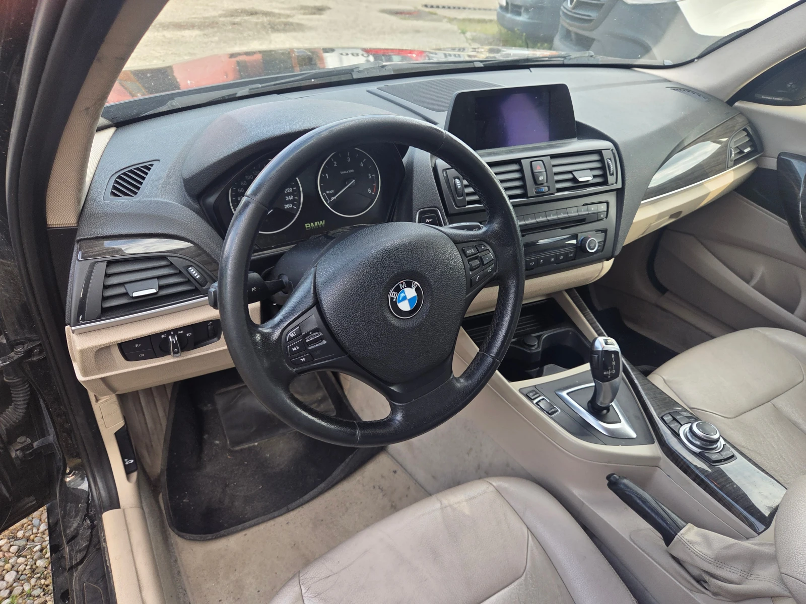 BMW 118, снимка 8 - Автомобили и джипове - 54624886