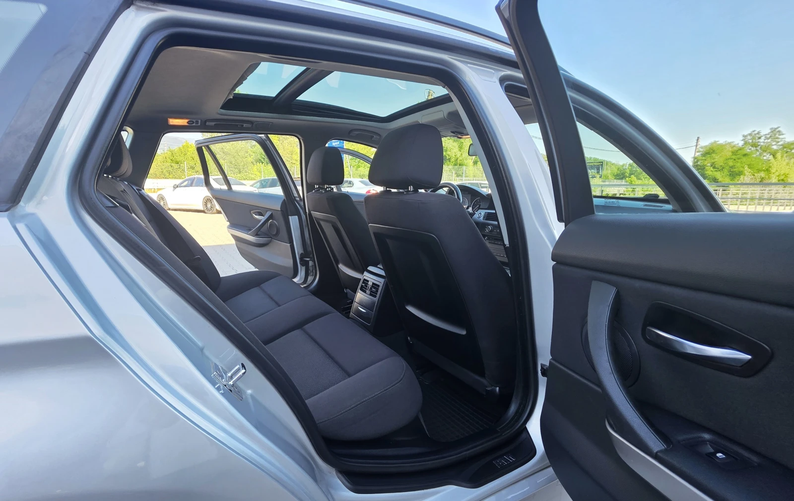 BMW 320 ЛИЗИНГ, снимка 12 - Автомобили и джипове - 55097429