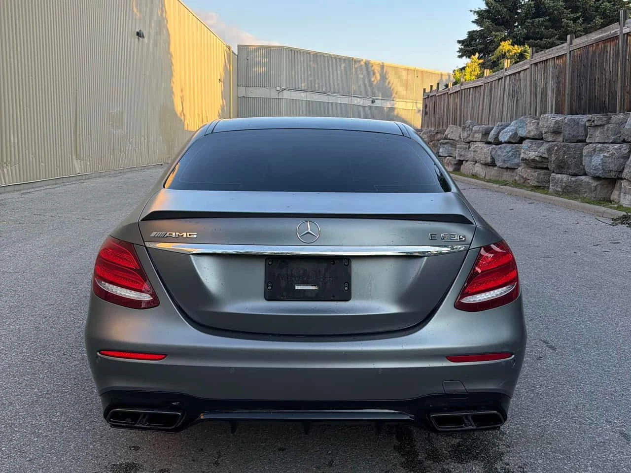 Mercedes-Benz E 63 AMG  S * 3D BURMESTER * BUCKETS * HEAD-UP * ALCANTARA, снимка 4 - Автомобили и джипове - 55232292