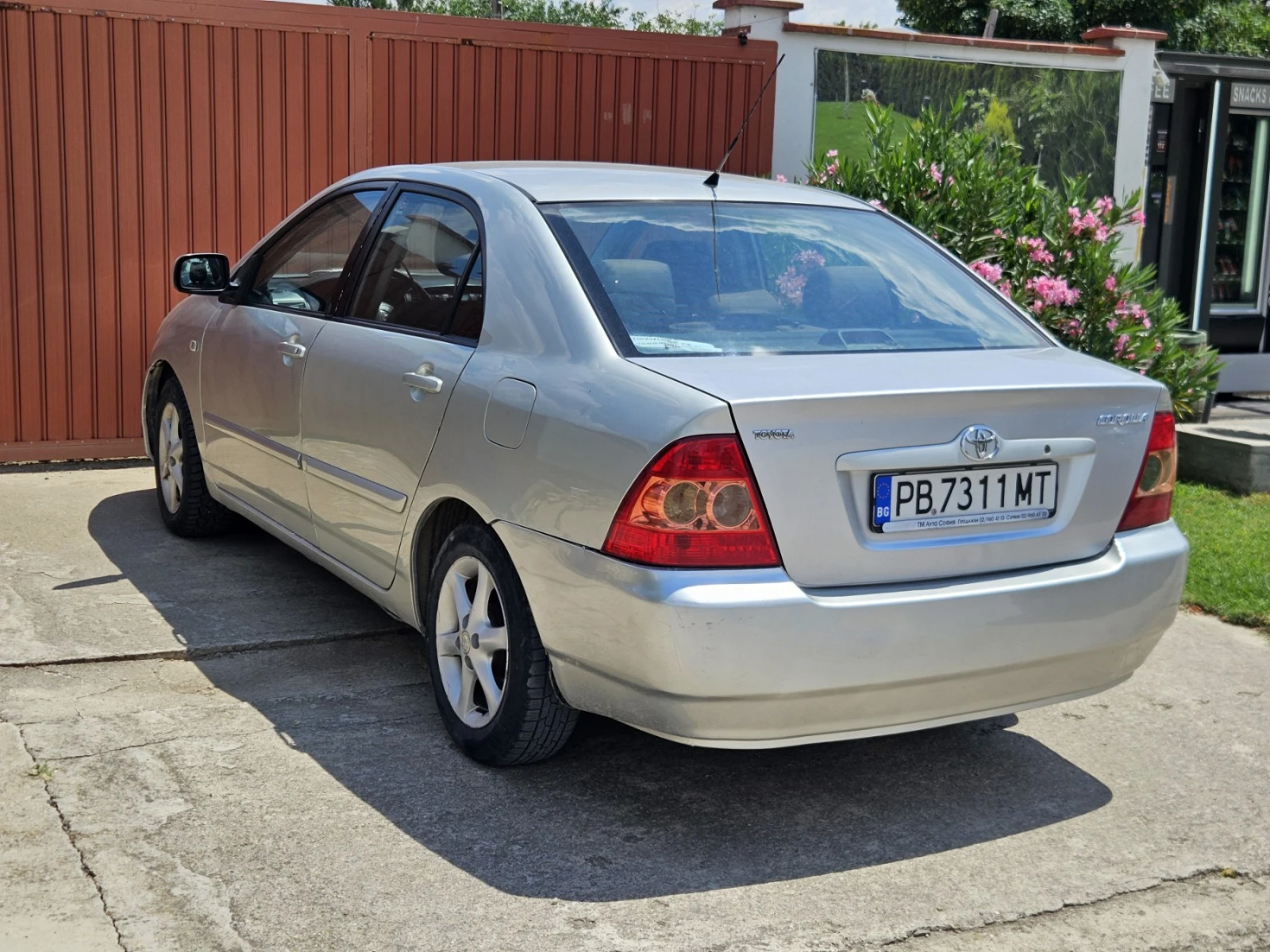 Toyota Corolla VVT-i, снимка 3 - Автомобили и джипове - 55350806