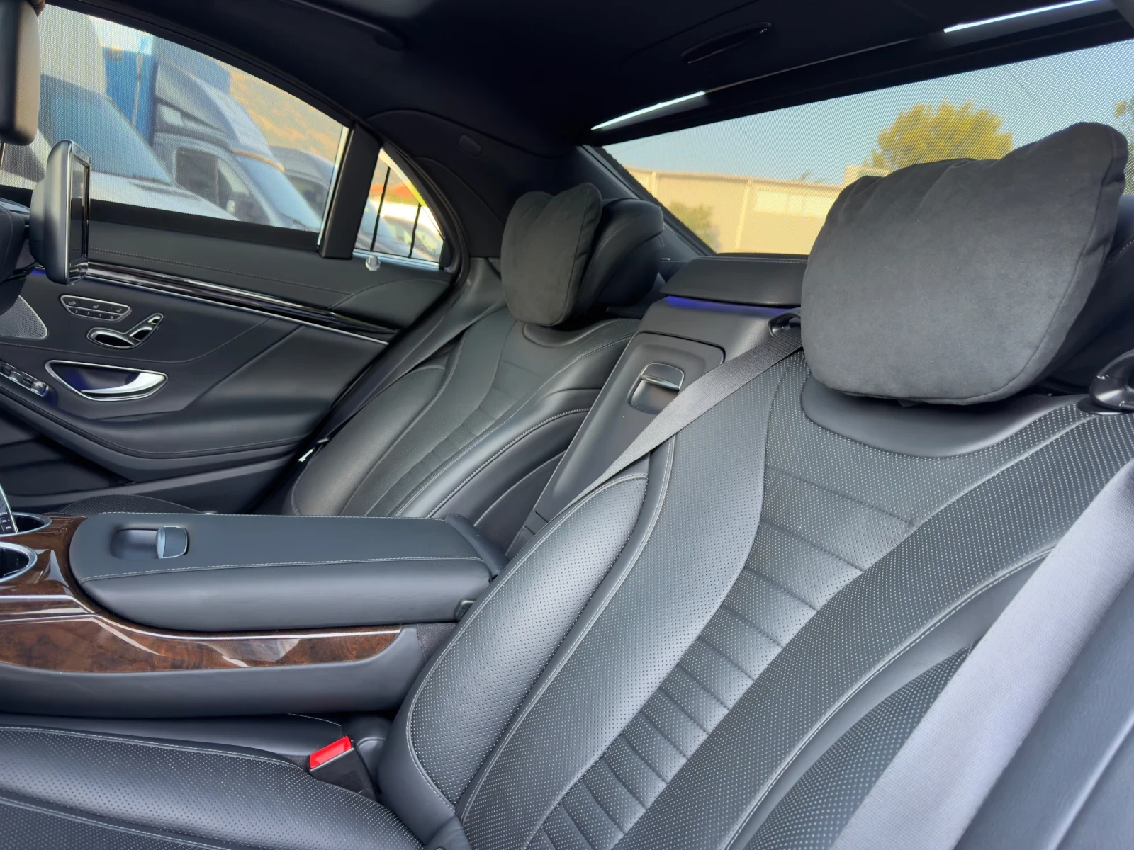 Mercedes-Benz S 500 4-Matic/3xTV/N-Vision/4DBurmester/Massage/Pano/, снимка 13 - Автомобили и джипове - 55450097