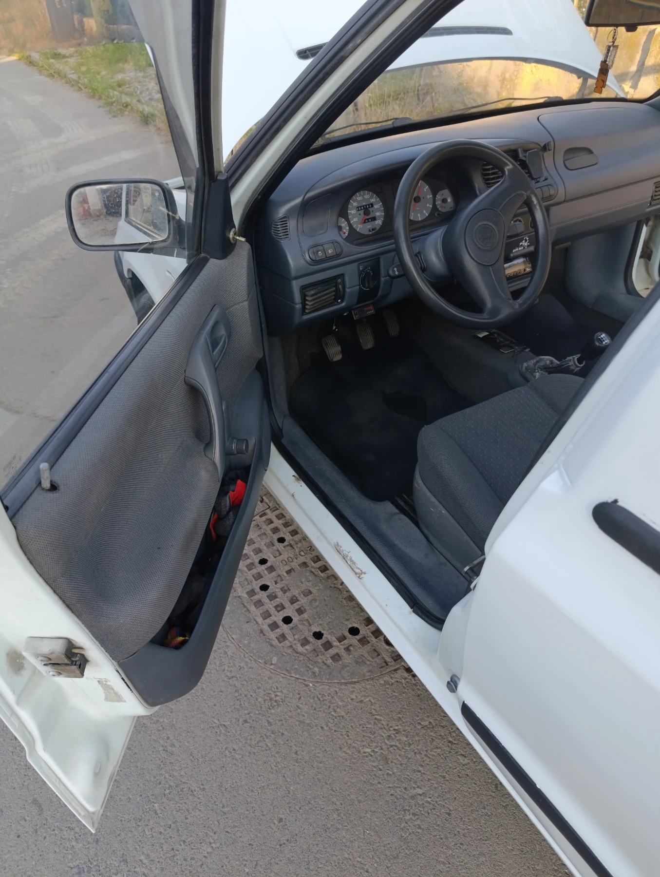 Skoda Felicia 1.3, снимка 14 - Автомобили и джипове - 55657082