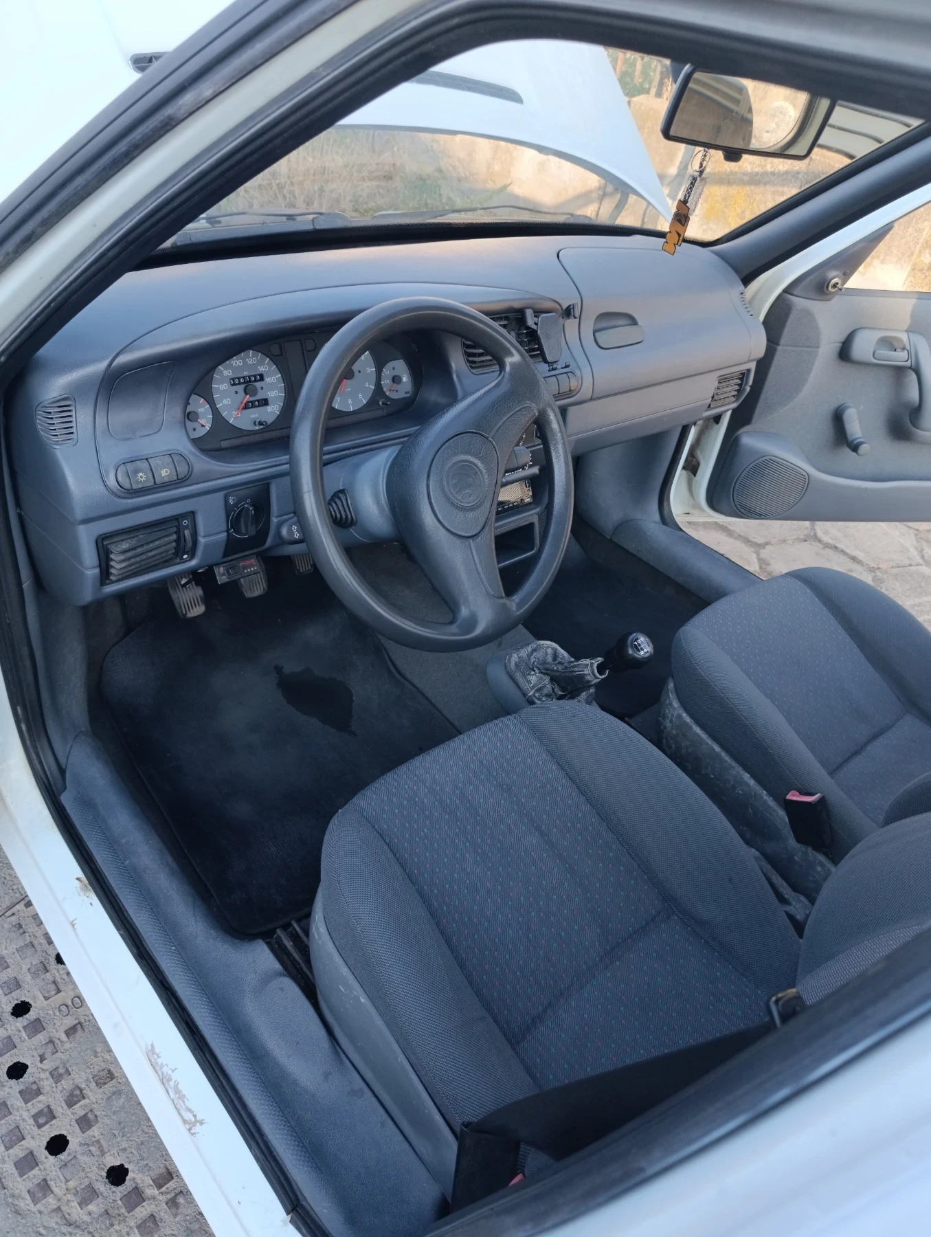Skoda Felicia 1.3, снимка 12 - Автомобили и джипове - 55657082