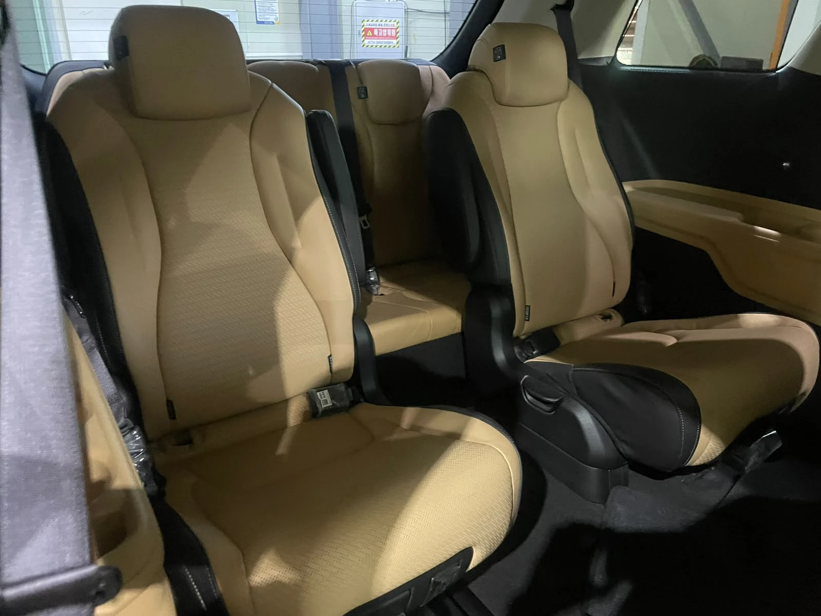 Kia Carnival 2.2 CRDi ! Signature ! 8+ 1 !, снимка 12 - Автомобили и джипове - 55700611