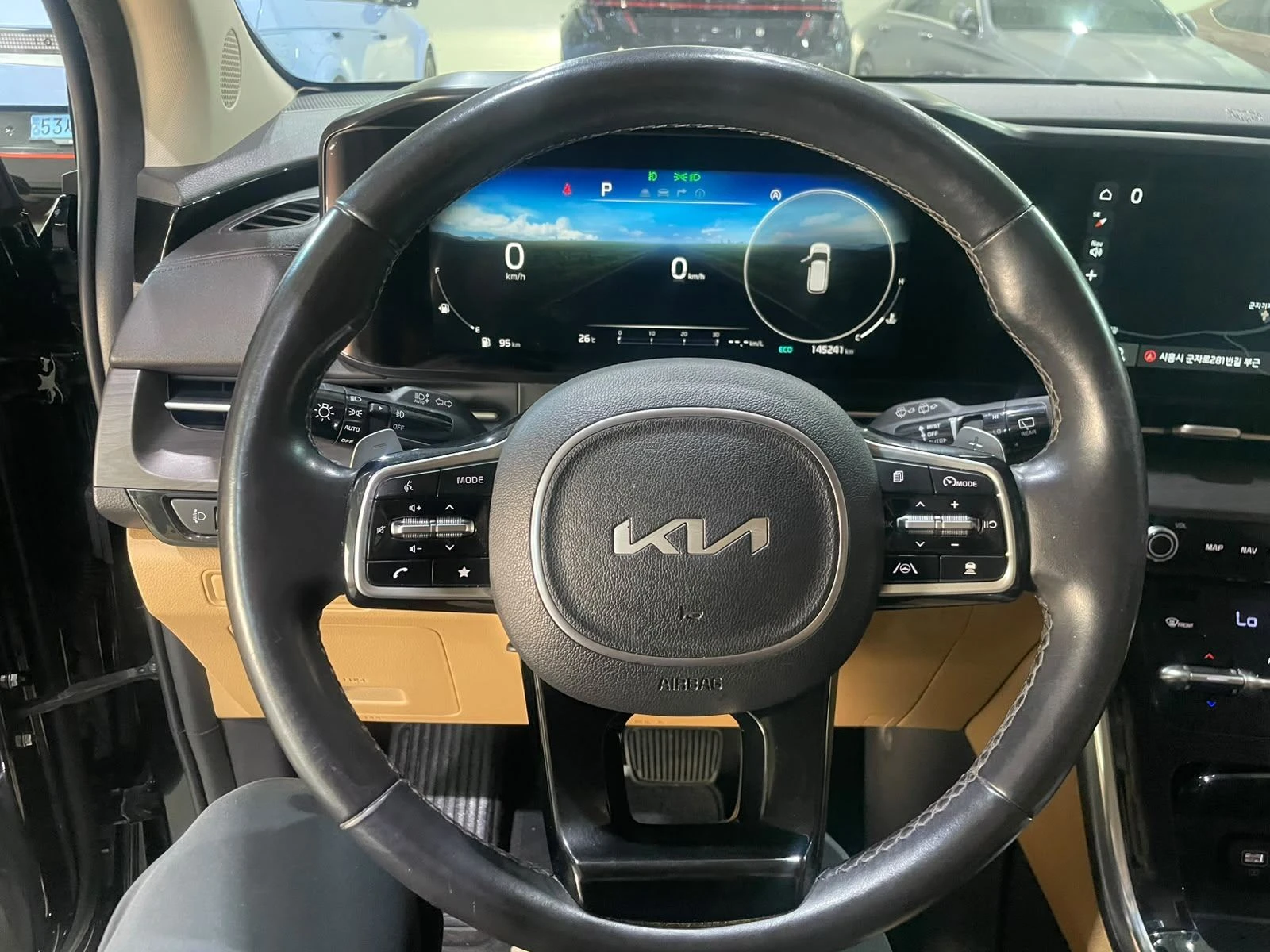 Kia Carnival 2.2 CRDi ! Signature ! 8+ 1 !, снимка 14 - Автомобили и джипове - 55700611