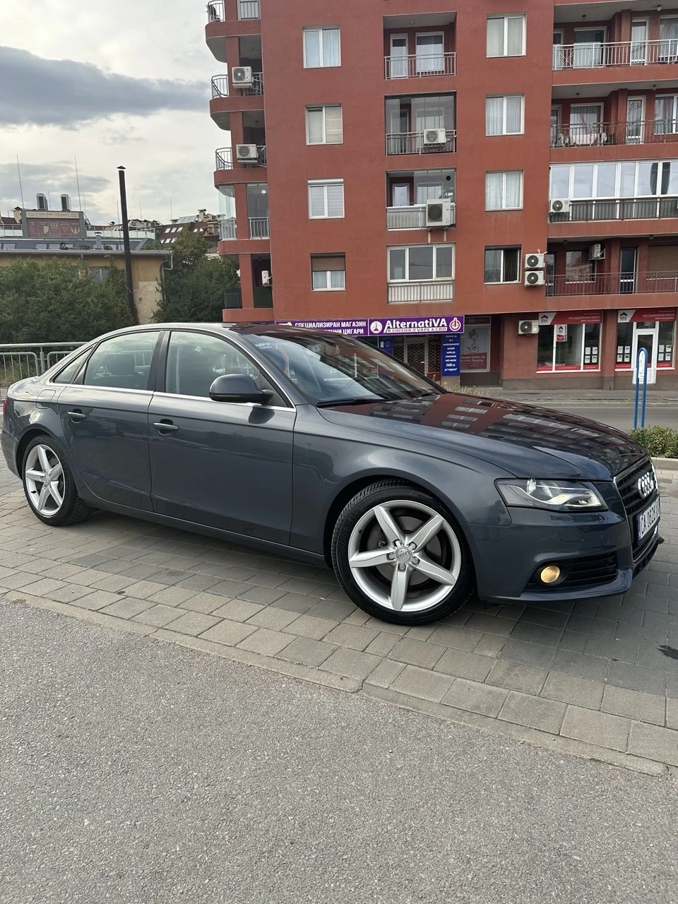 Audi A4, снимка 4 - Автомобили и джипове - 55994224