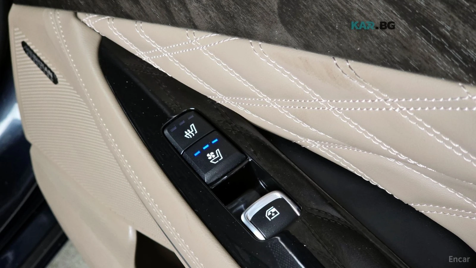 Kia K8 PLATINIUM AWD MAXSPEC| 4xОБДУХ| HUD| MERIDIAN| 360, снимка 16 - Автомобили и джипове - 56096271