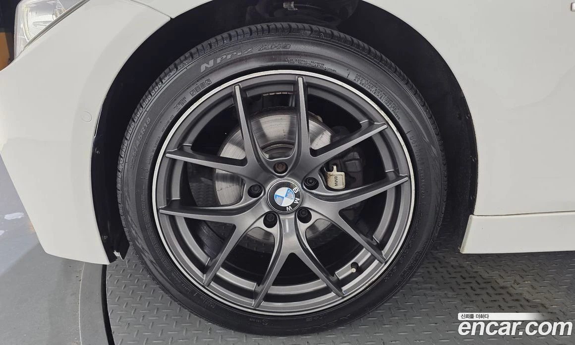 BMW 320 320d Luxury, снимка 5 - Автомобили и джипове - 56156604