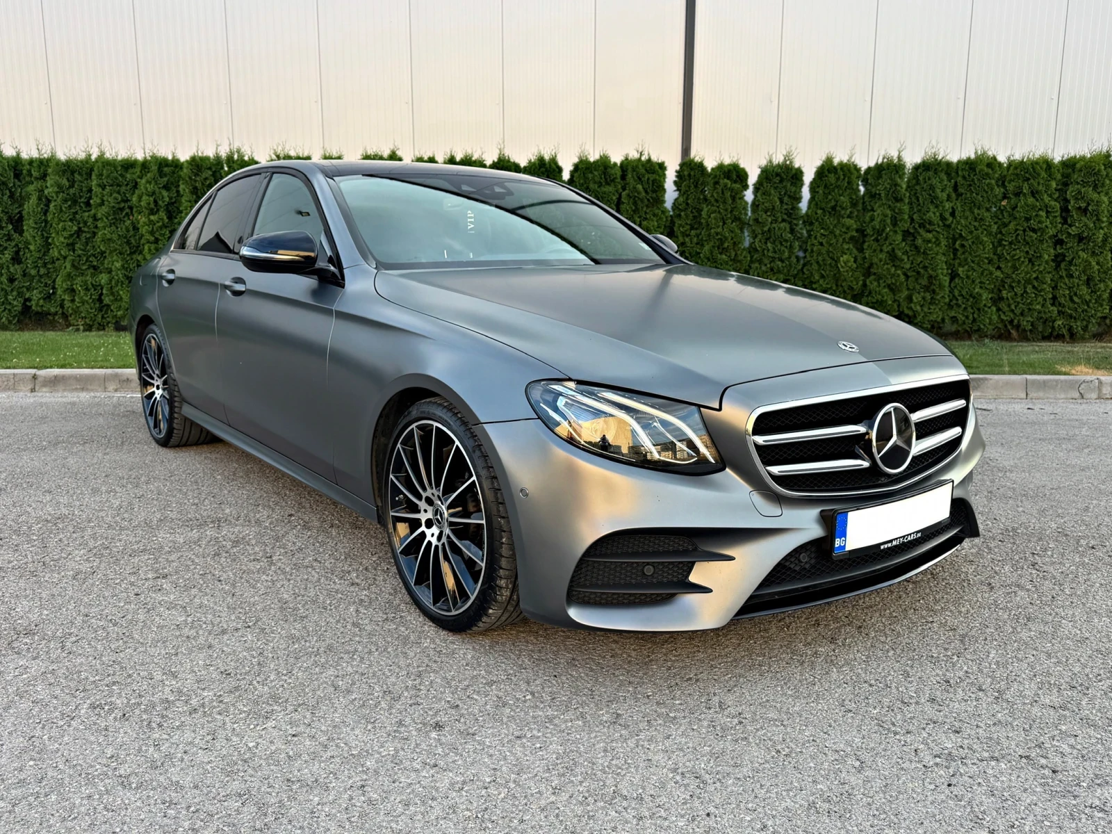 Mercedes-Benz E 220 d AMG-line/9G/Shadow line/88000км/1-ви собственик, снимка 3 - Автомобили и джипове - 56220596