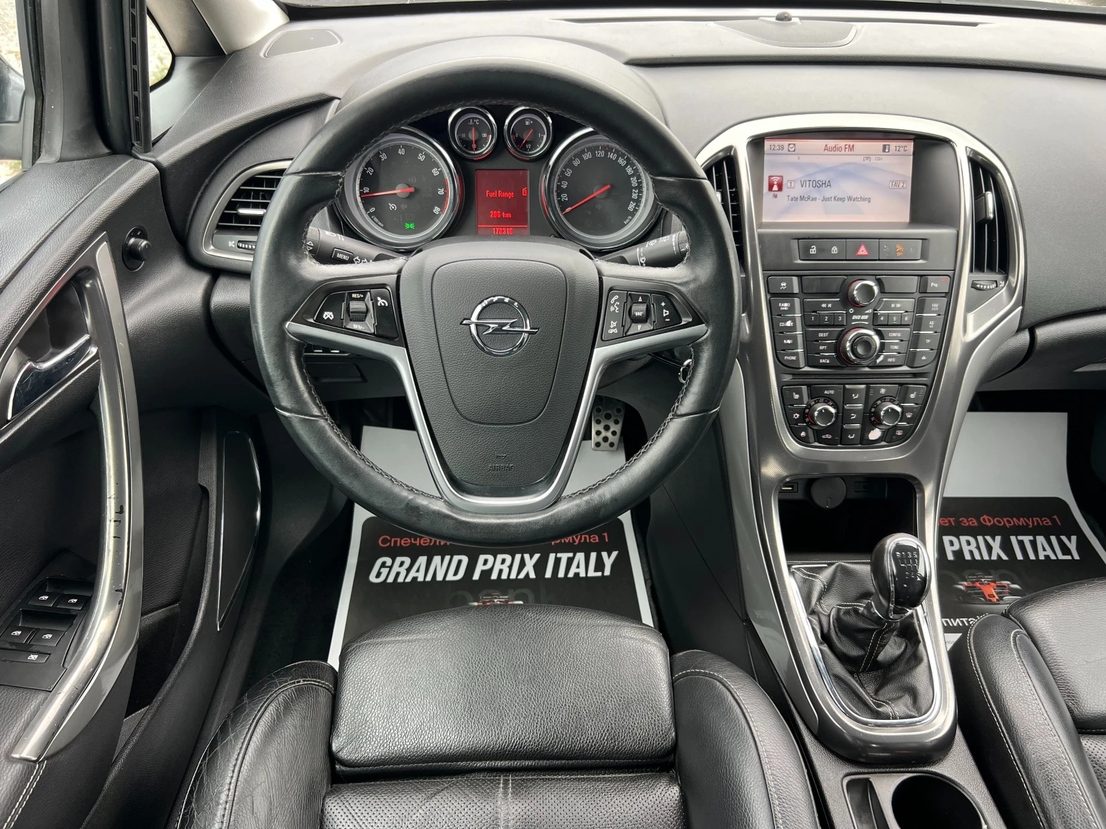 Opel Astra 1.4 Turbo, снимка 10 - Автомобили и джипове - 56748295