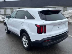 Kia Sorento AWD  CARFAX - 26050 € / 50949.37 лв. - 62211300 15