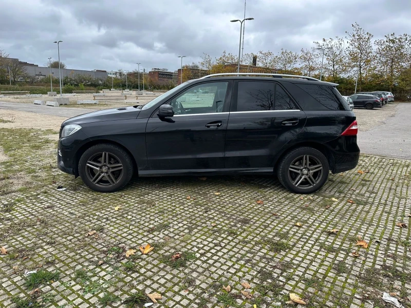 Mercedes-Benz ML 350 ОЧАКВАН Внос Mercedes ML350d AMG* CAM* Panorama, снимка 3 - Автомобили и джипове - 47799230