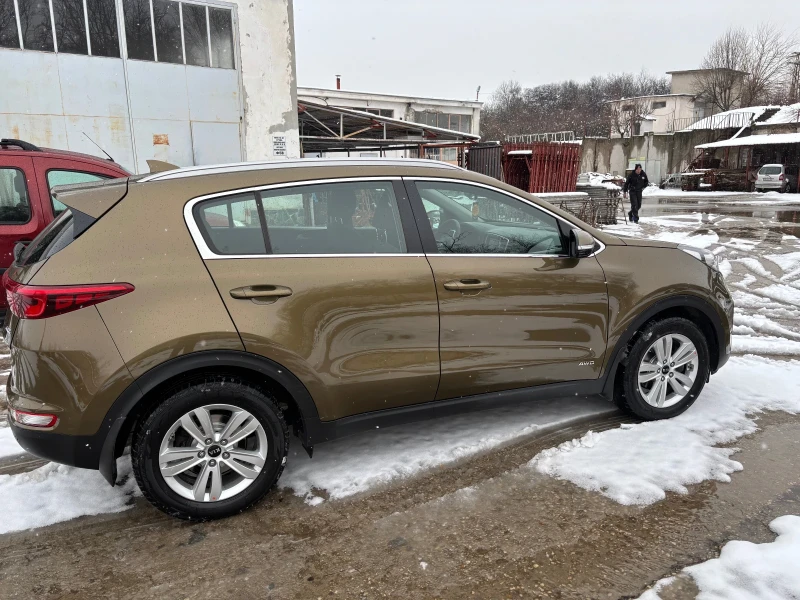 Kia Sportage 1.6 CRDI 4x4 Автомат, снимка 10 - Автомобили и джипове - 48473888