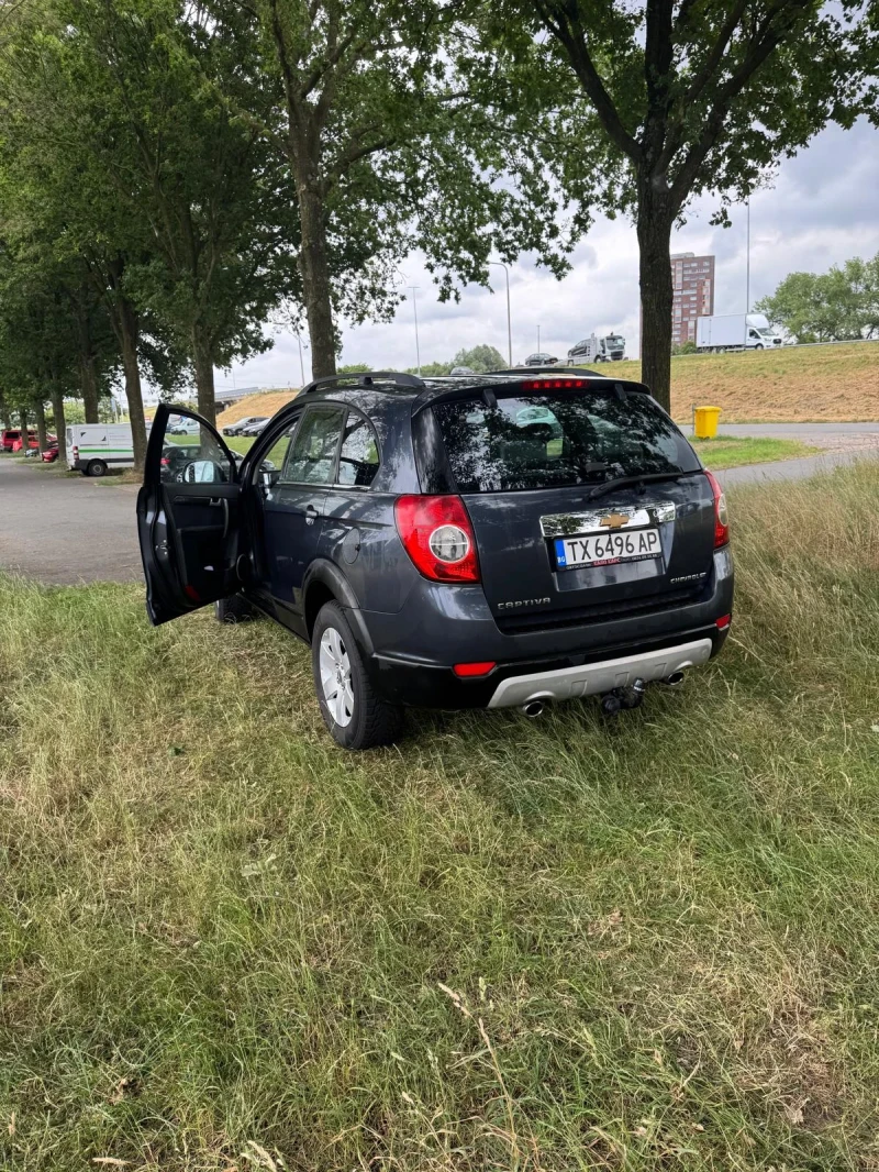 Chevrolet Captiva, снимка 6 - Автомобили и джипове - 52503830
