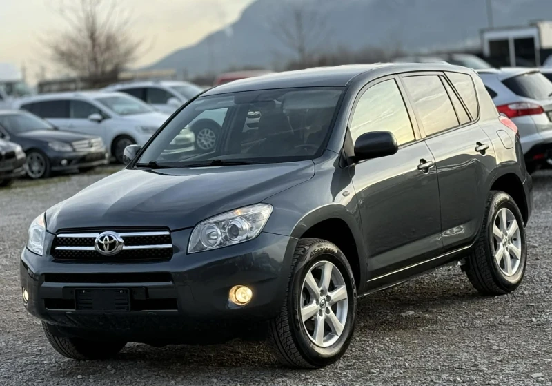 Toyota Rav4 2.2* D4D* 136к.с* ИТАЛИЯ* КЛИМАТРОНИК, снимка 3 - Автомобили и джипове - 52841636