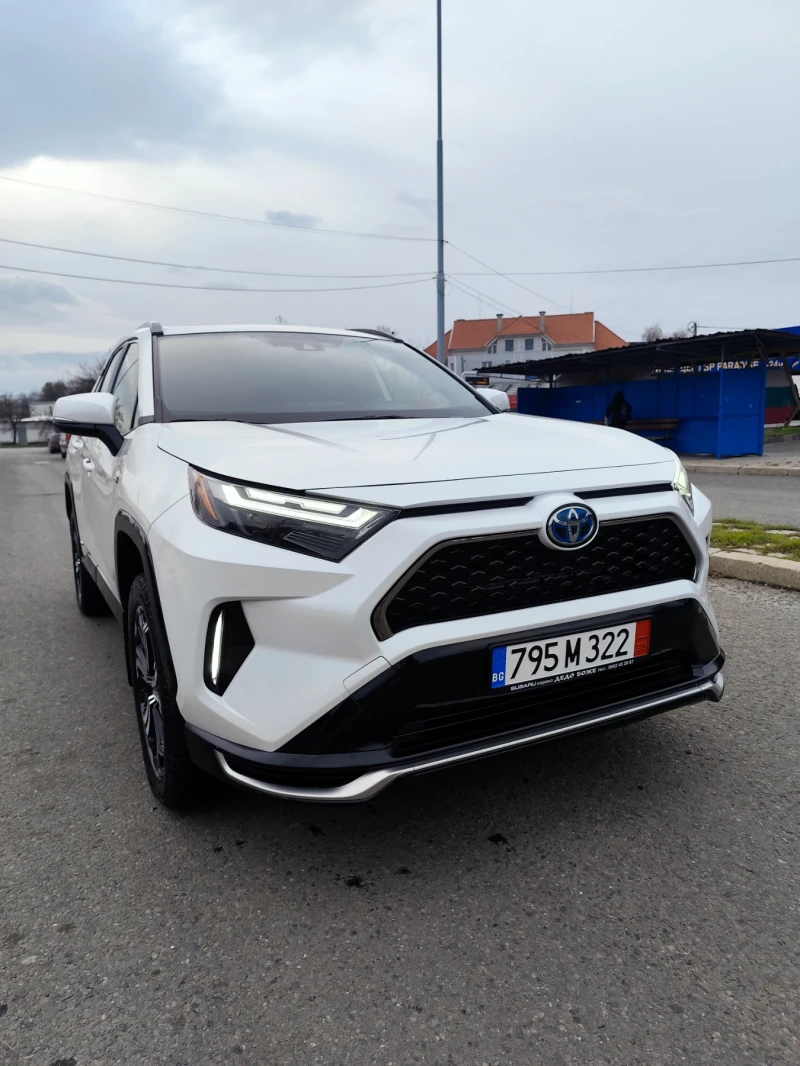 Toyota Rav4 XSE plug in hybrid 