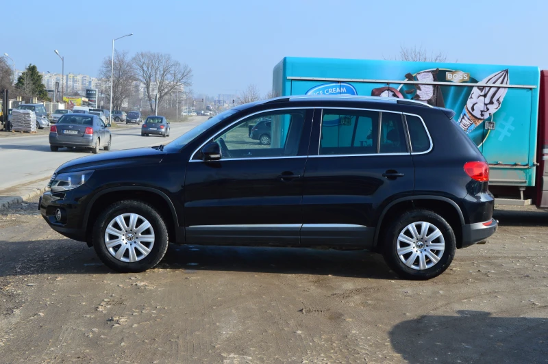 VW Tiguan 2.0TDI-4MOTION-FACELIFT, снимка 4 - Автомобили и джипове - 53383376