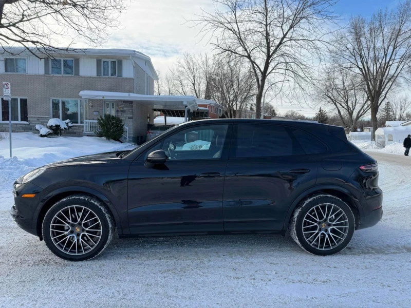 Porsche Cayenne E Hybrid  CARFAX, снимка 2 - Автомобили и джипове - 53465547